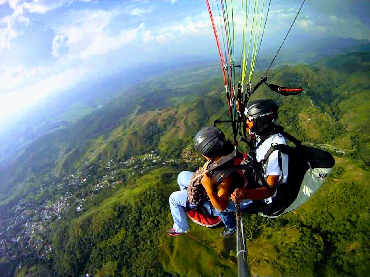 Paragliding in Palmira, Colombia